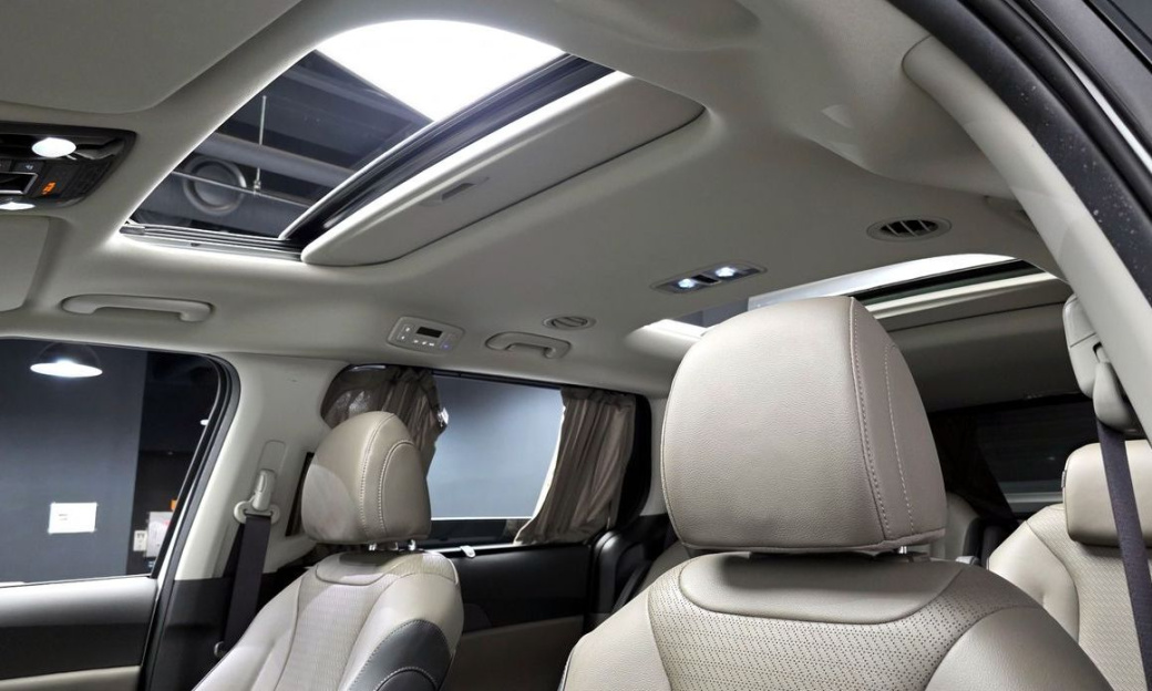 Kia Carnival 9-Seater Noblesse, 2025