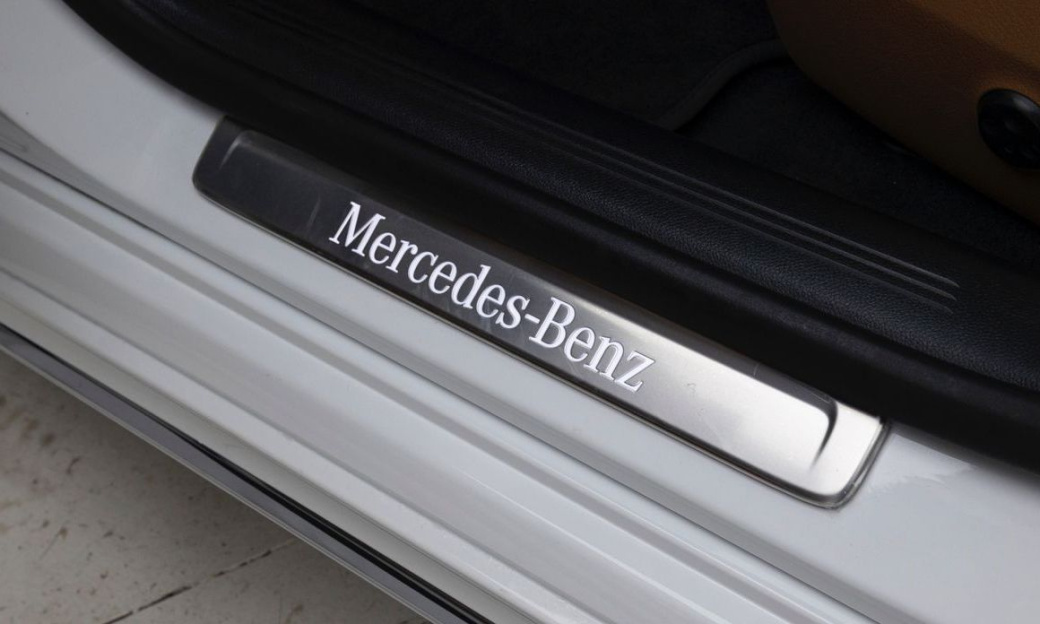 Mercedes-Benz E-Class E450 4MATIC Exclusive, 2025