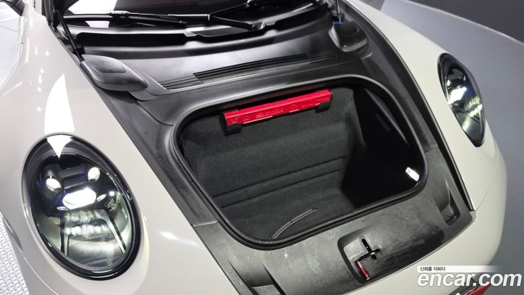 Porsche 911 Carrera GTS, 2023