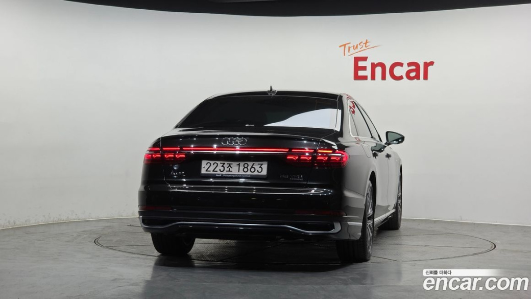 Audi A8 55 TFSI Quattro Premium LWB, 2022