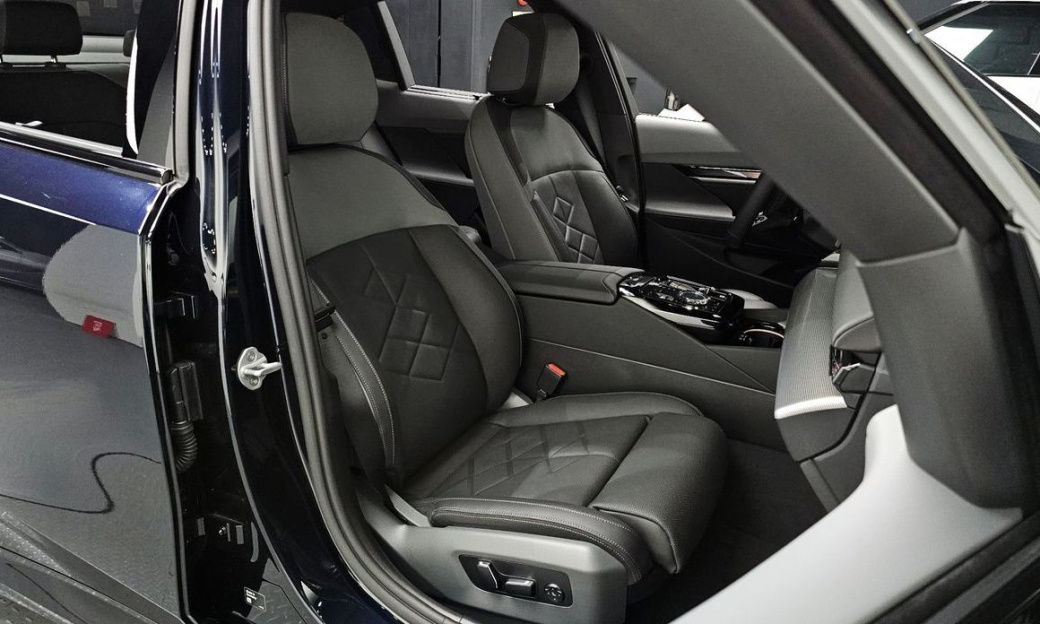 BMW 5-Series 530i xDrive M Sport, 2025