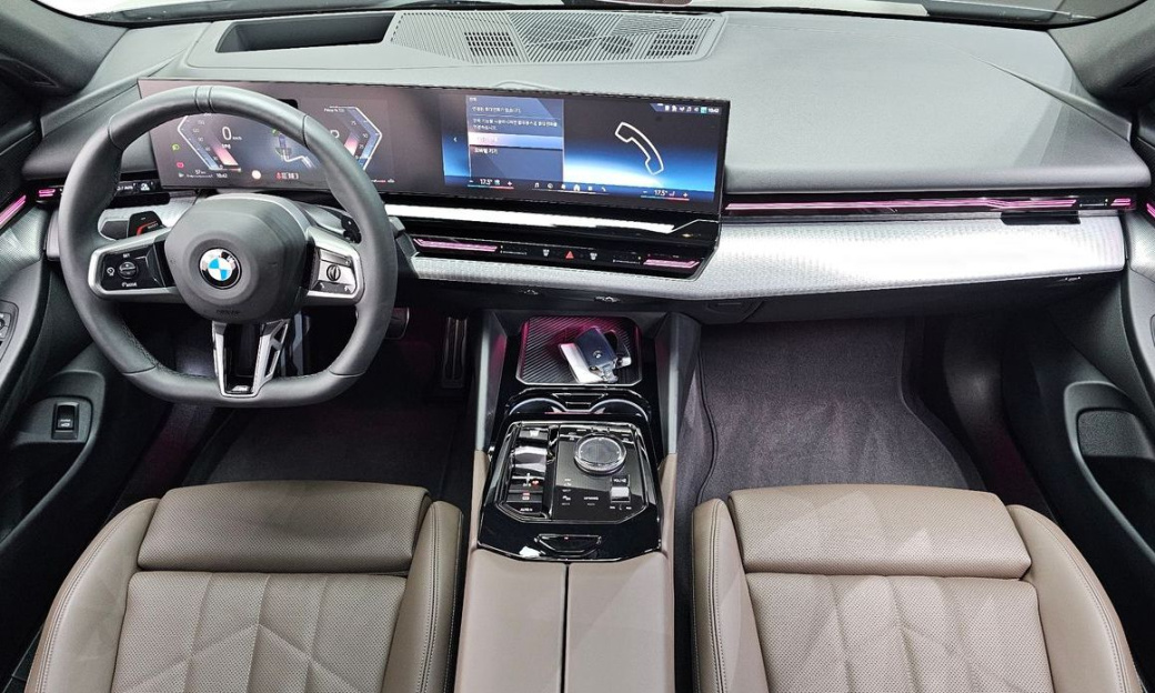 BMW 5-Series 520i M Sport, 2024