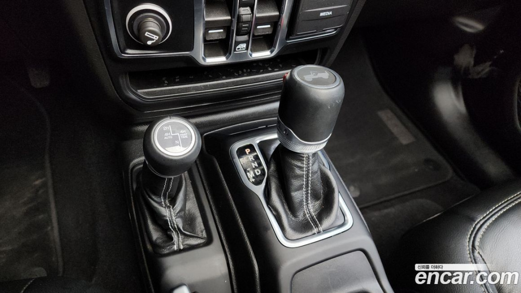 Jeep Wrangler 2.0 Overland Power Top 4Door, 2022
