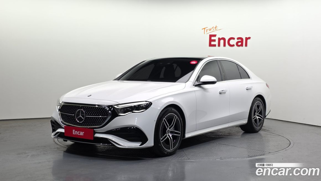 Mercedes-Benz E-Class E300 4MATIC AMG Line, 2025