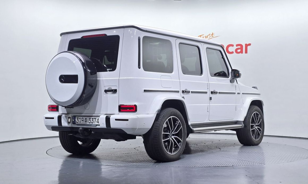 Mercedes-Benz G-Class G400d, 2023