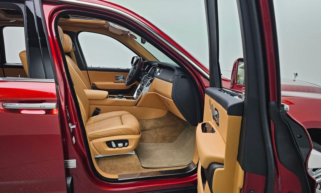 Rolls-Royce Cullinan 6.7 V12, 2023