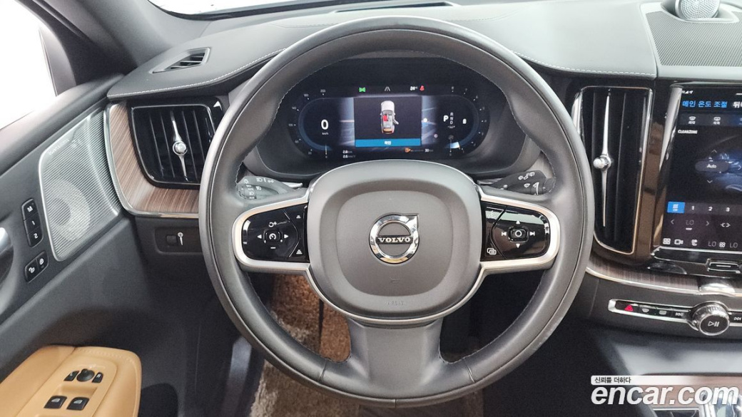 Volvo XC60 B5 Inscription, 2022