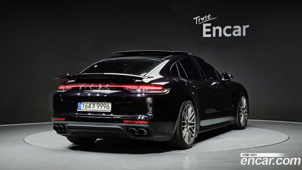 Porsche Panamera 4.0 GTS, 2023