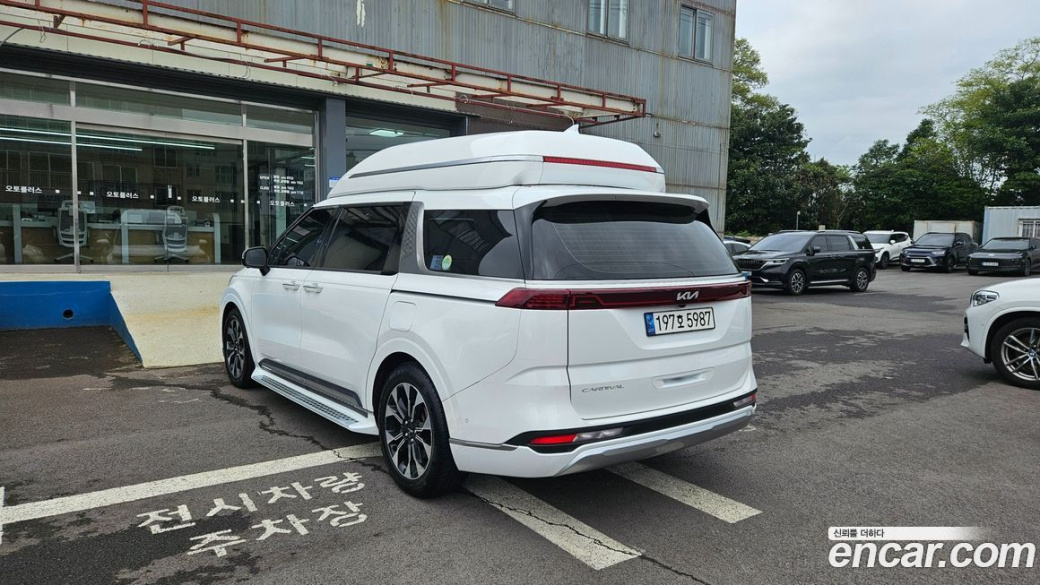 Kia Carnival 9-Seater Hi-Limousine, 2022