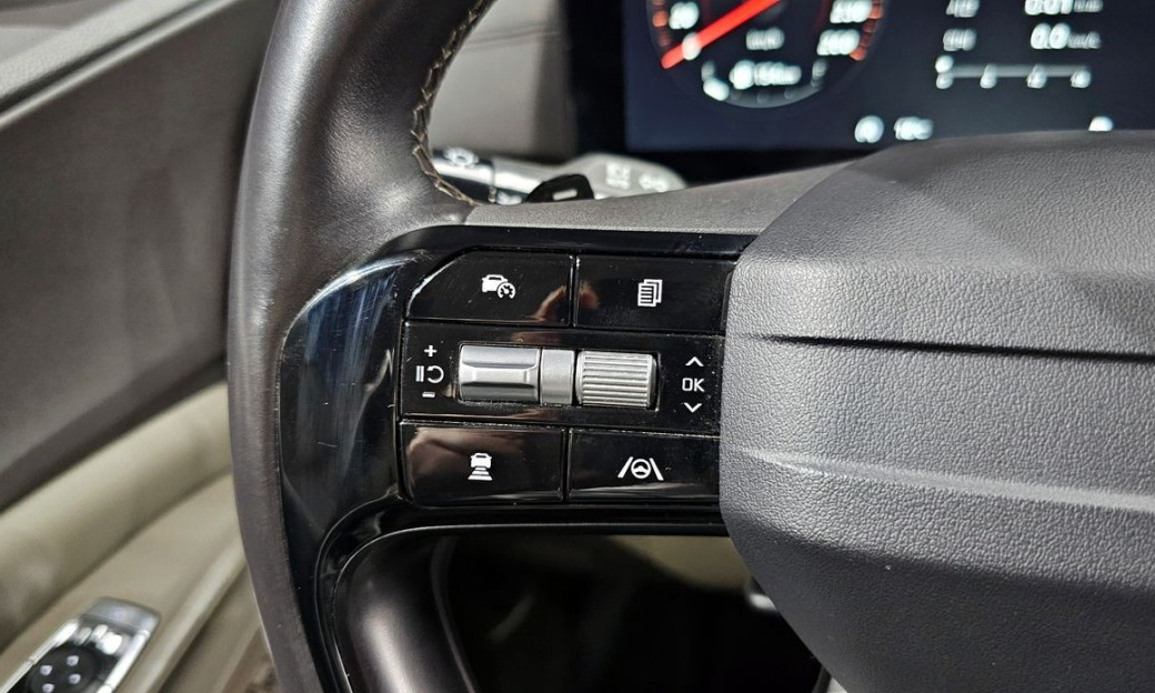 Kia Carnival 9-Seater Noblesse, 2025