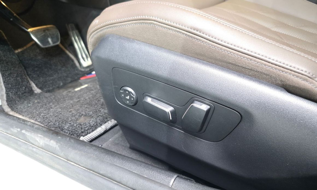BMW 5-Series 520i M Sport, 2024