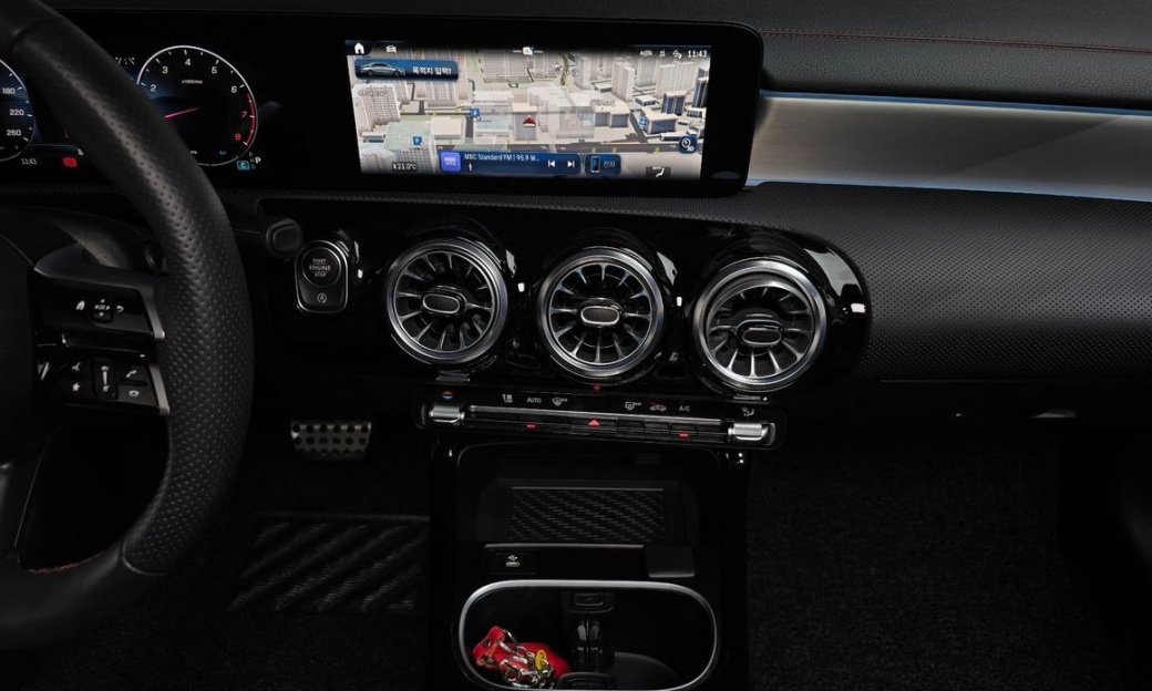 Mercedes-Benz CLA-Class CLA250 4MATIC, 2024