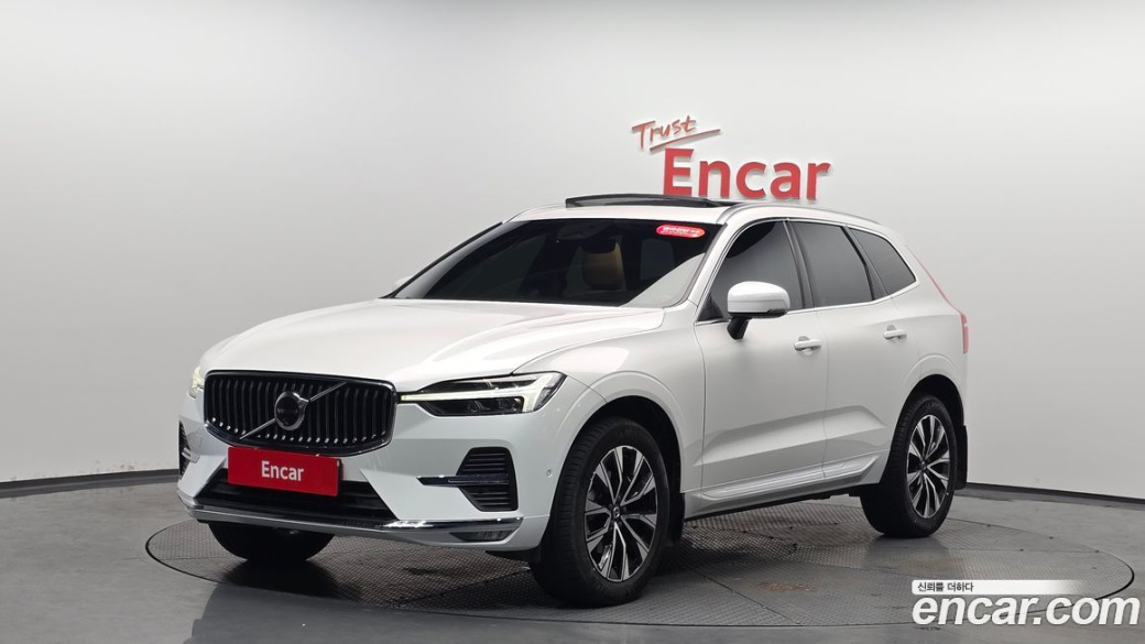 Volvo XC60 B5 Ultimate Bright, 2024