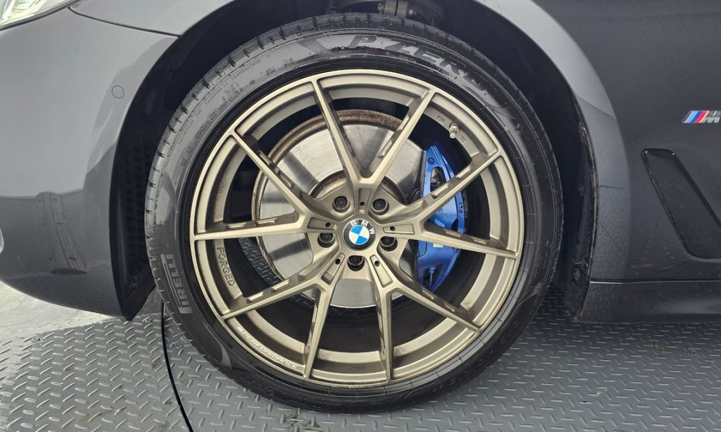 BMW 5-Series 530i M Sport Package, 2023