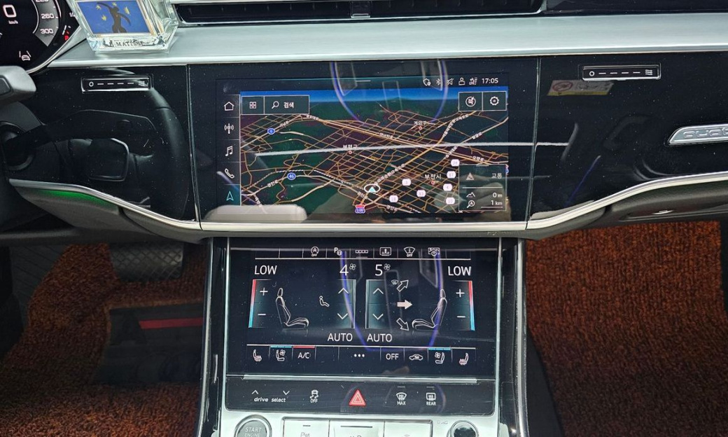 Audi A8 55 TFSI Quattro Premium LWB, 2022