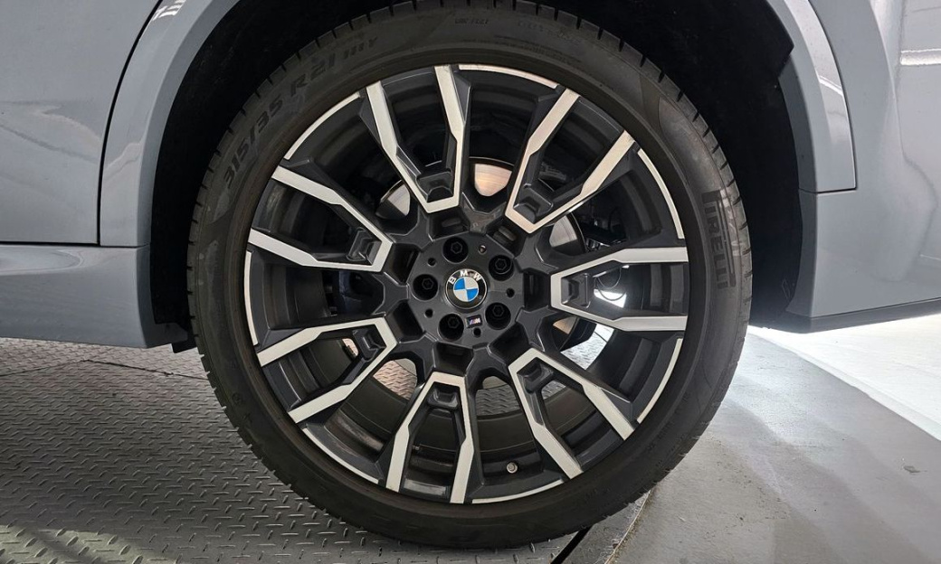 BMW X5 xDrive 40i M Sport, 2025