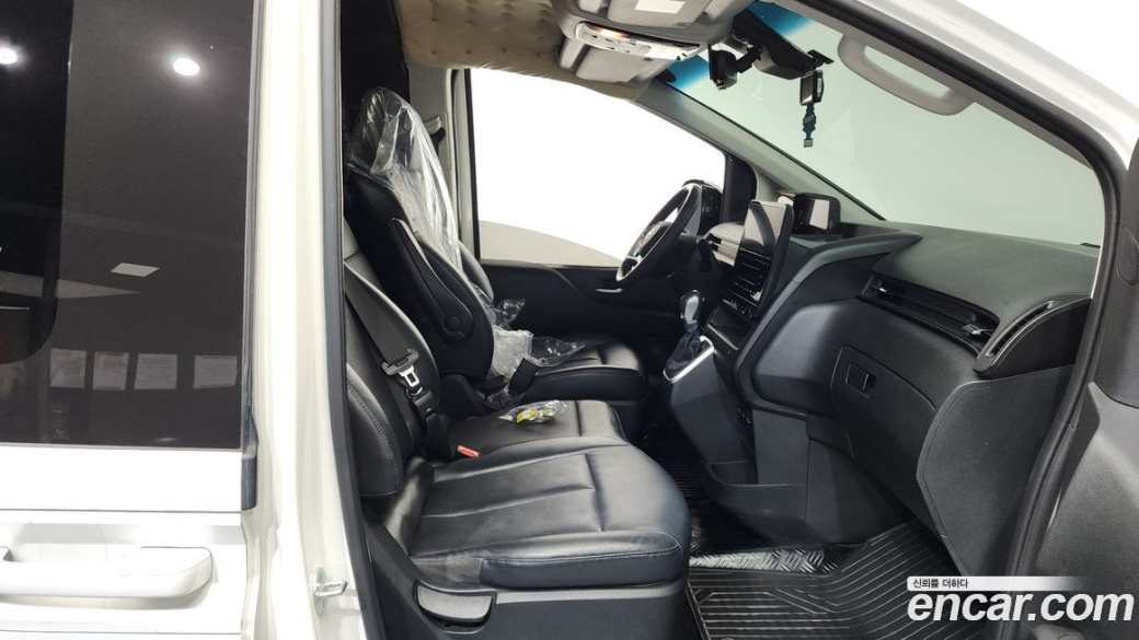Hyundai Staria Cargo 3-Seater, 2023