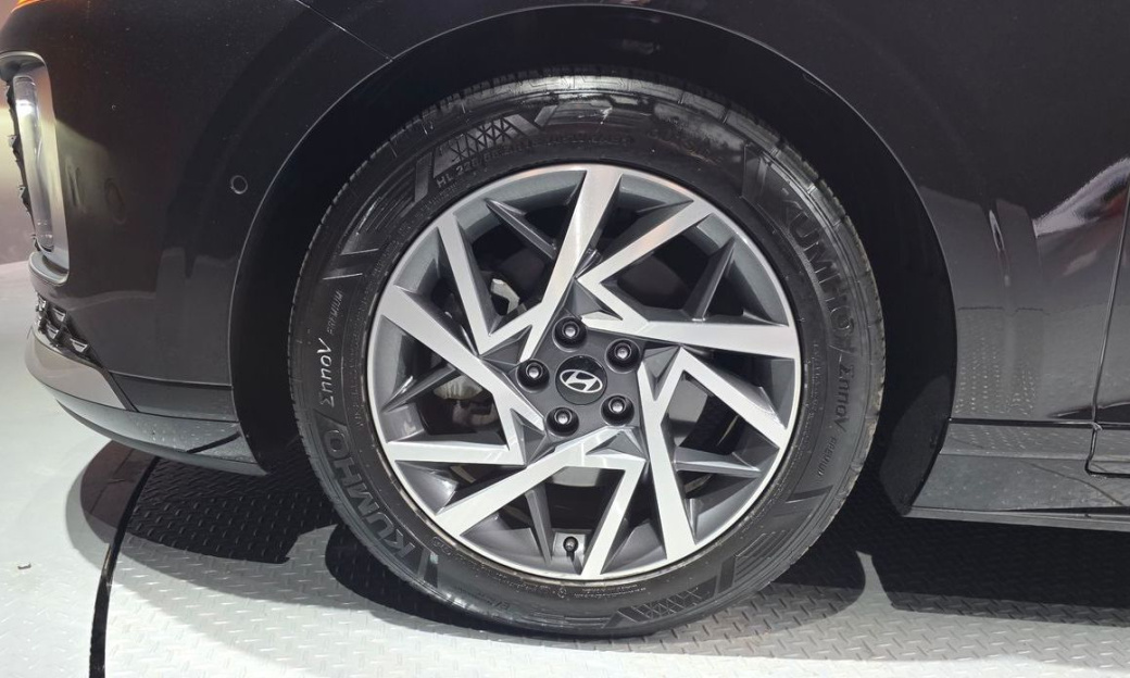 Hyundai Grandeur 2,5 Gasoline 2WD, 2023