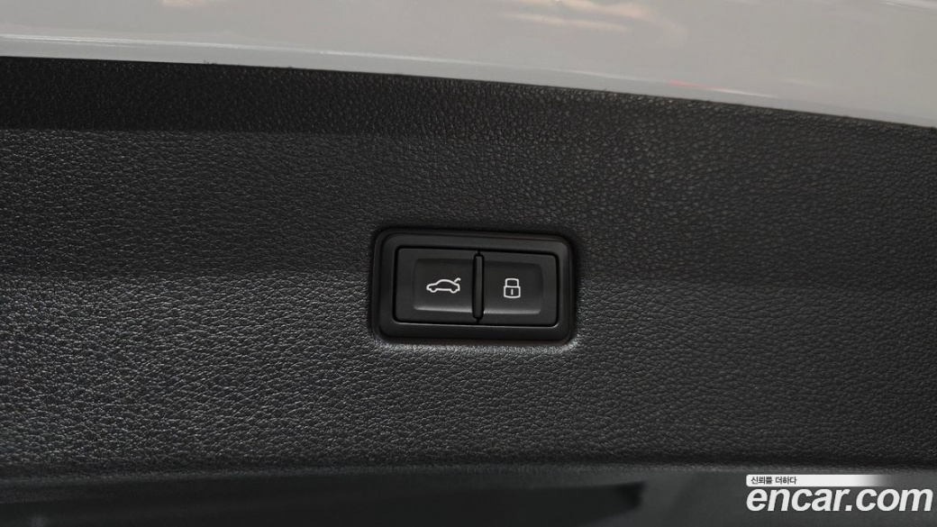 Audi Q8 50 TDI Quattro Premium, 2023