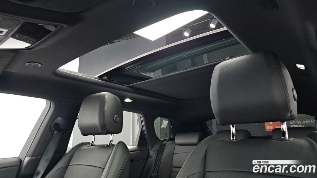 Land Rover Range Rover Evoque P250 Dynamic SE, 2024