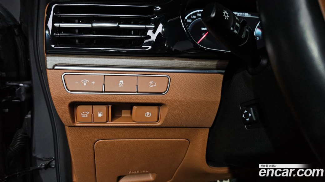 Kia Mohave Diesel 3.0 4WD 6-Seater, 2022