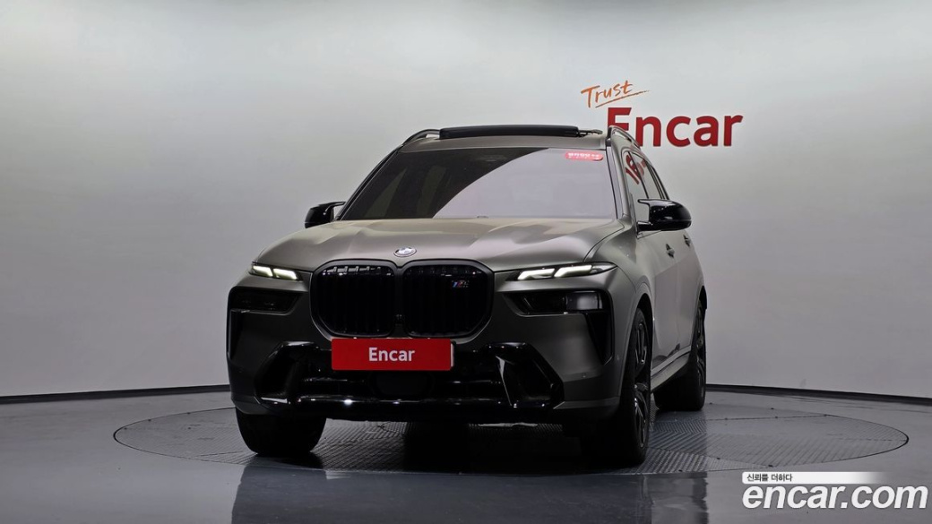 BMW X7 M60i xDrive M sport 6STR, 2025
