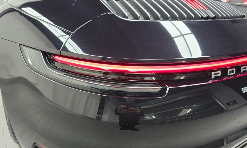 Porsche 911 Carrera 4S Cabriolet, 2024
