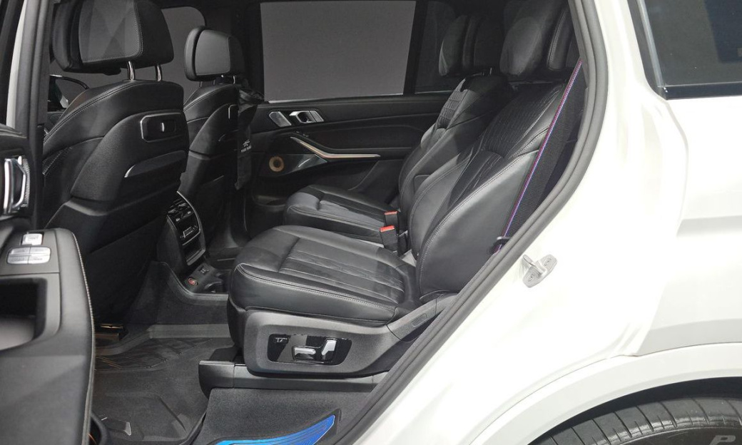 BMW X7 M60i xDrive M sport 6STR, 2025