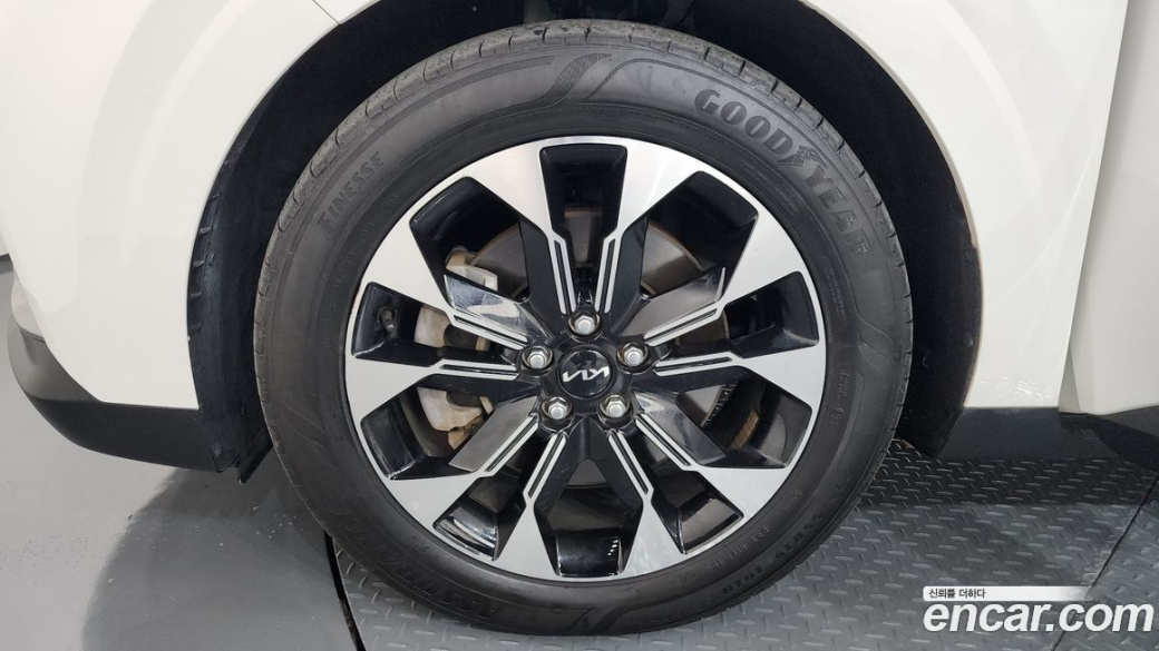 Kia Carnival 7-Seater Noblesse, 2023