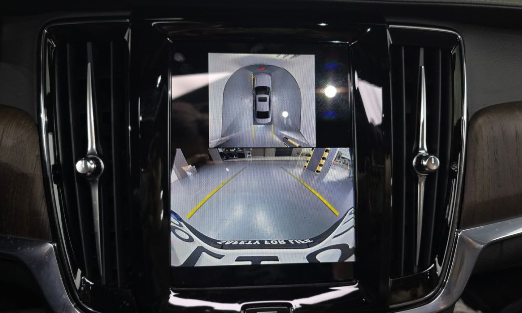 Volvo S90 B6 AWD Ultra Bright, 2025