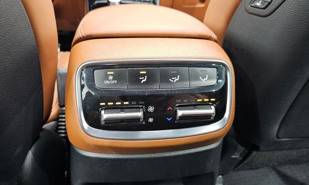 Kia Mohave Diesel 3.0 4WD 7-Seater, 2022