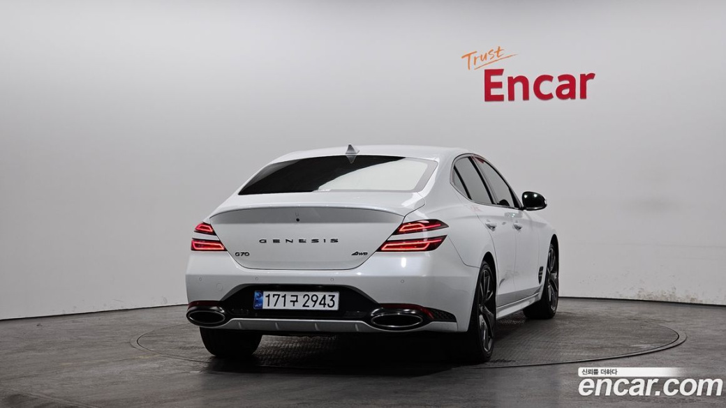 Genesis G70 Gasoline 2.0T 4WD, 2022