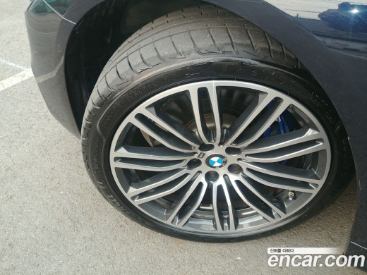 BMW 5-Series 530i M Sport Package Plus, 2019