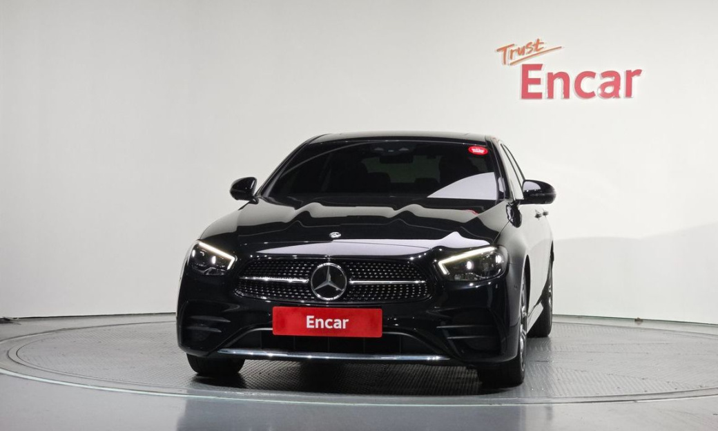 Mercedes-Benz E-Class E220d 4MATIC AMG Line, 2021