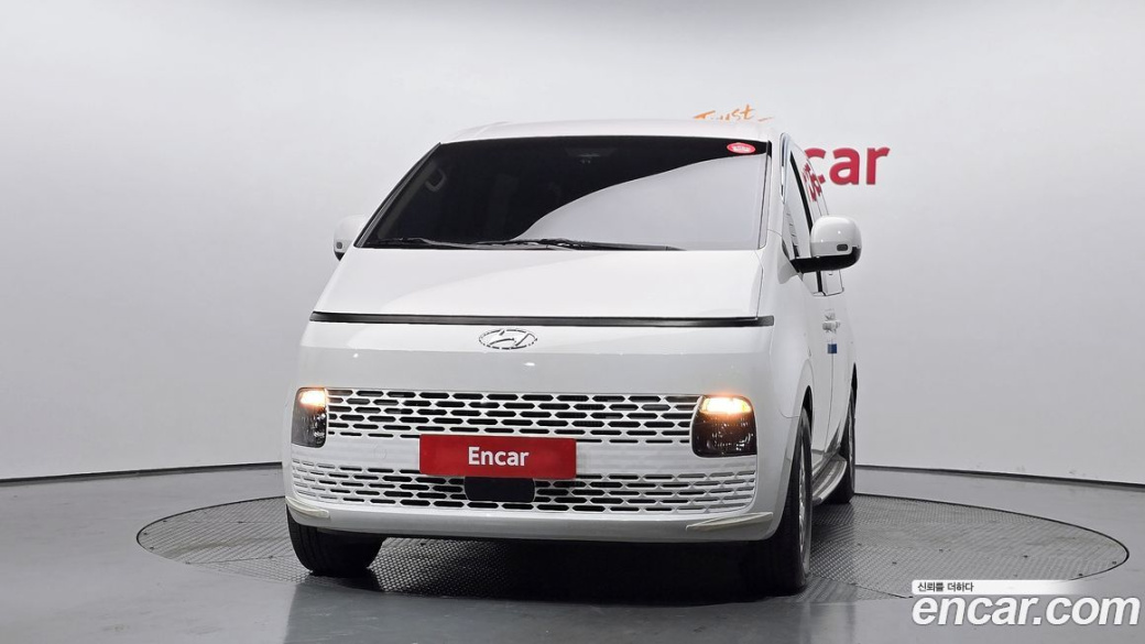 Hyundai Staria 2WD Camping Car, 2023