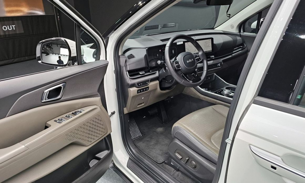 Kia Carnival 7-Seater Noblesse, 2025