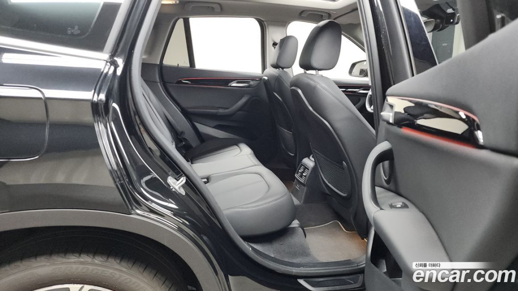 BMW X1 xDrive 20i xLine, 2022