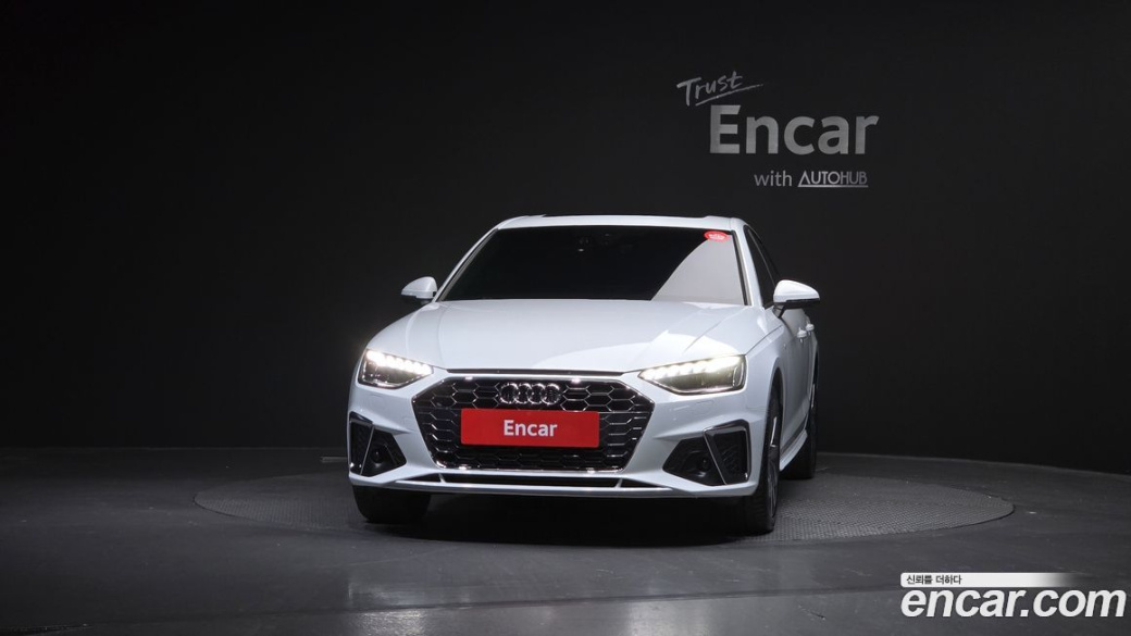 Audi A4 40 TFSI Premium, 2023
