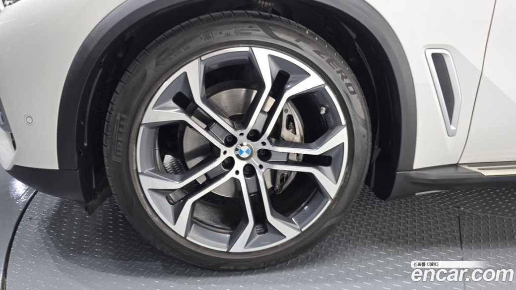 BMW X5 xDrive 30d xLine, 2022
