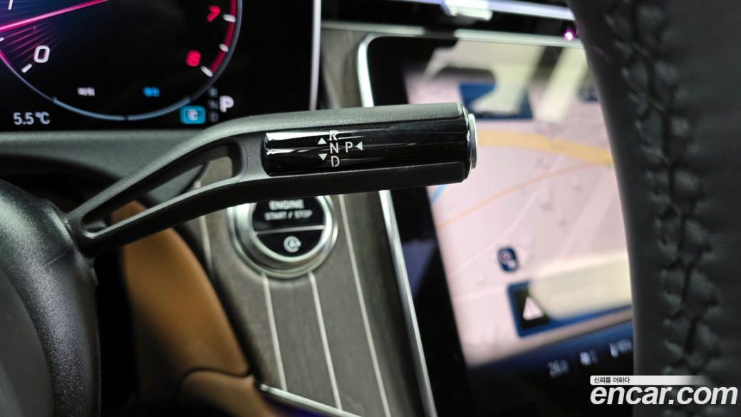 Mercedes-Benz E-Class E300 4MATIC Exclusive, 2026