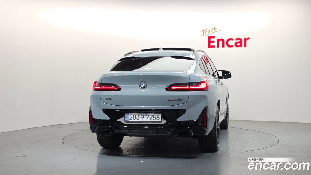 BMW X4 xDrive M40i, 2024