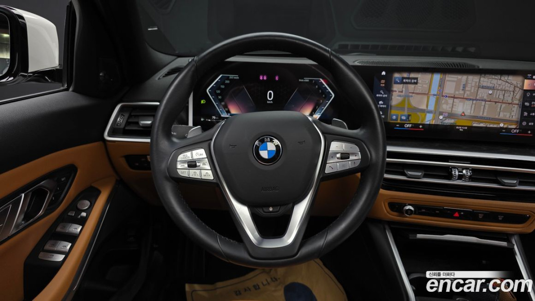 BMW 3-Series 320i Touring, 2024
