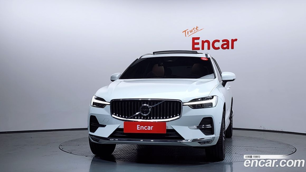 Volvo XC60 B5 Inscription, 2022