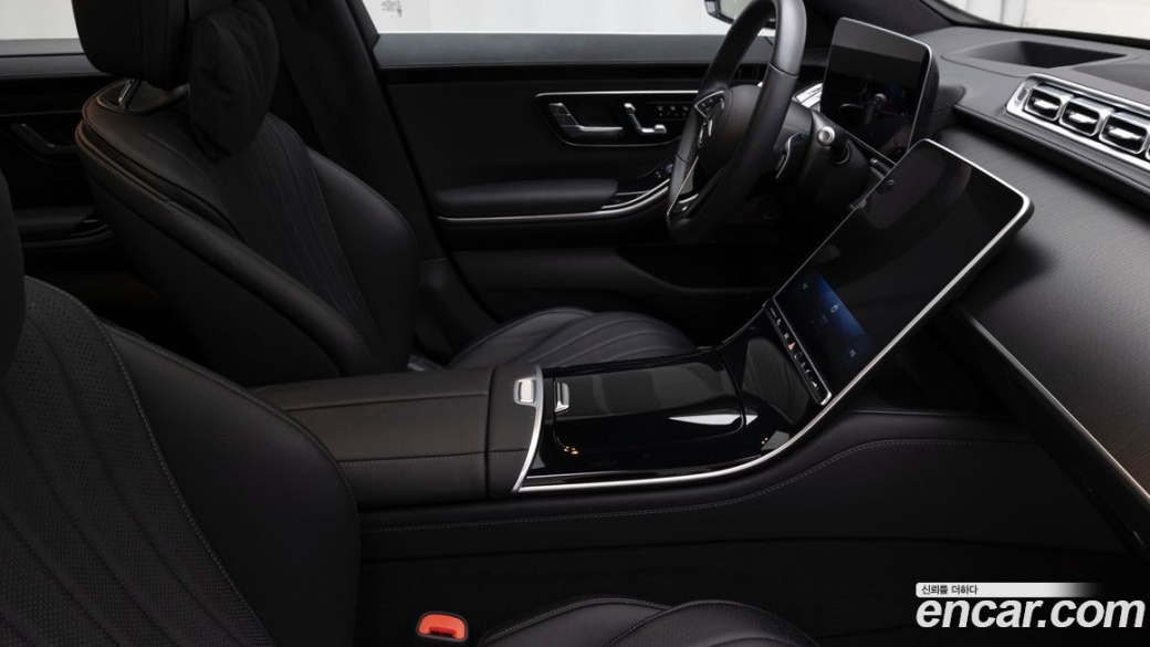 Mercedes-Benz S-Class S350 d 4MATIC, 2025