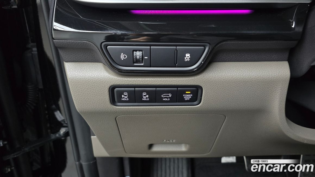 Kia Carnival 7-Seater Gravity, 2025