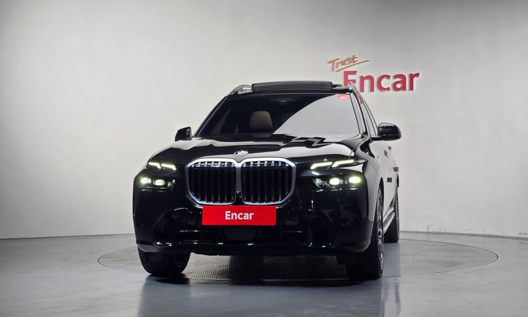BMW X7 xDrive 40i M Sport 6STR, 2025