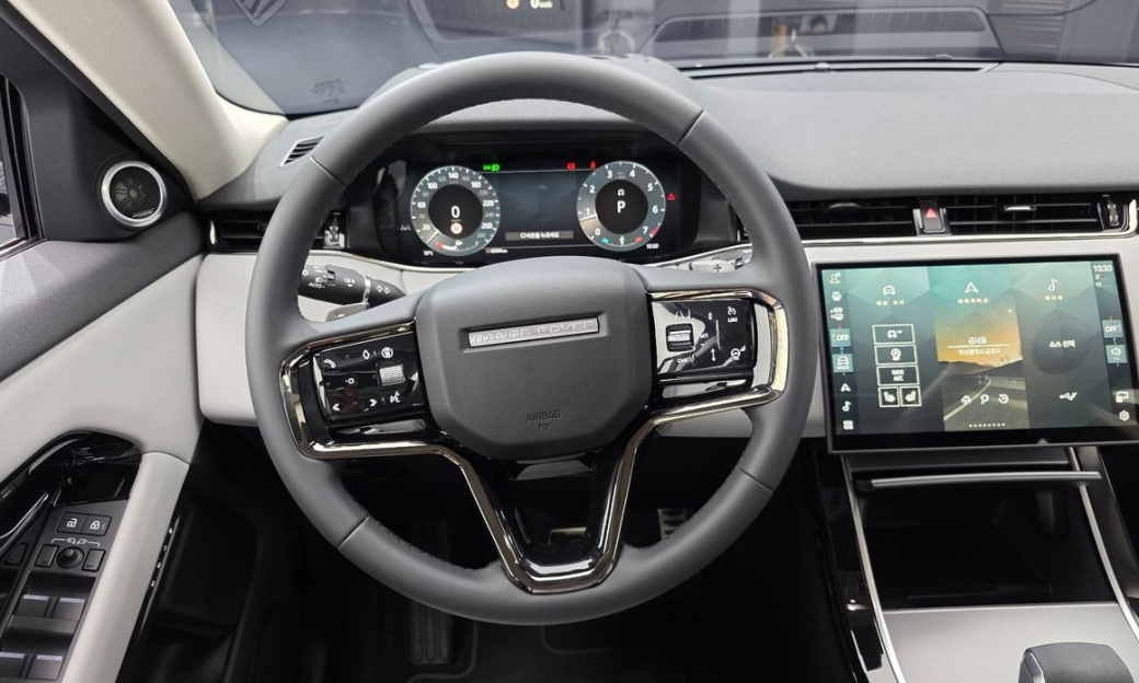 Land Rover Range Rover Evoque P250 Dynamic SE, 2024