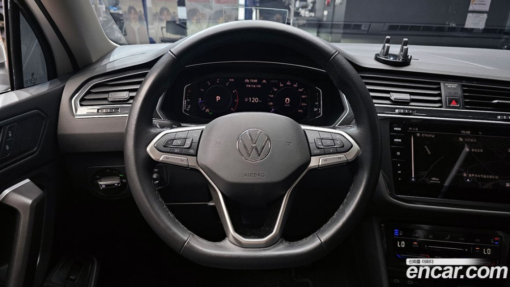 Volkswagen Tiguan 2.0 TSI Prestige, 2024