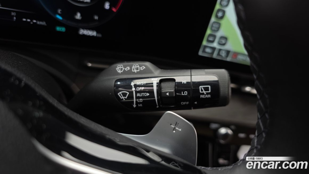 Kia Carnival 7-Seater Signature, 2023