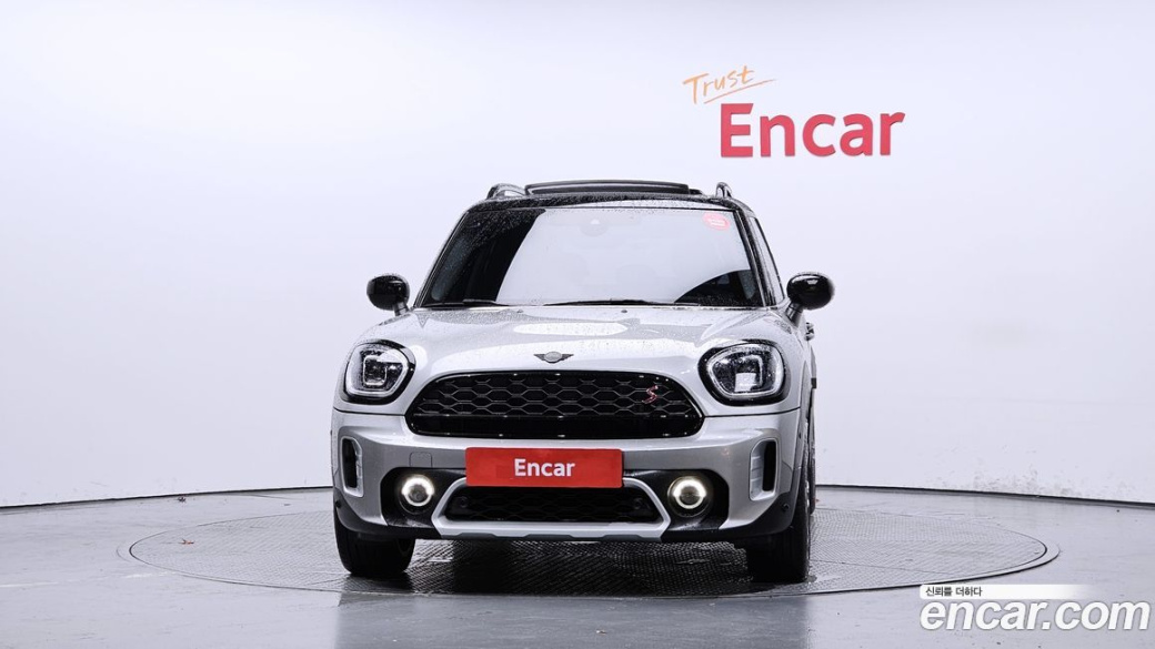 Mini Countryman ALL4 Classic Launch Pack, 2023
